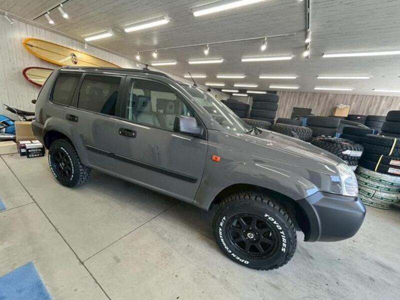 X-TRAIL