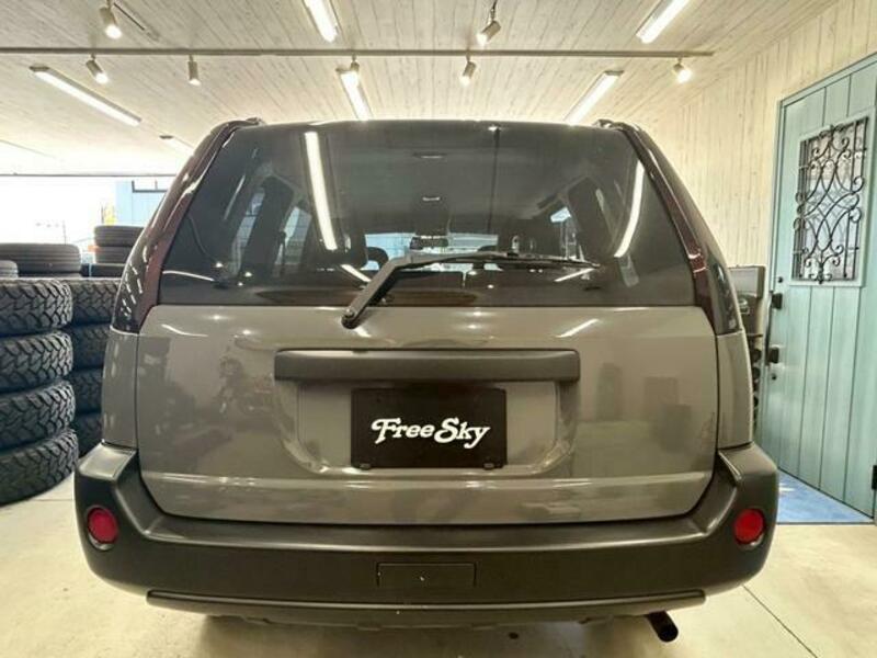 X-TRAIL
