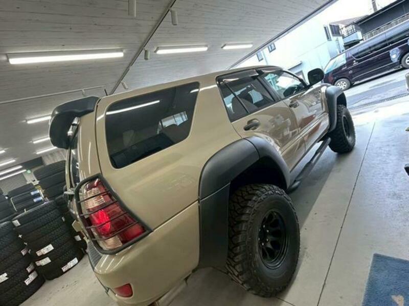 HILUX SURF