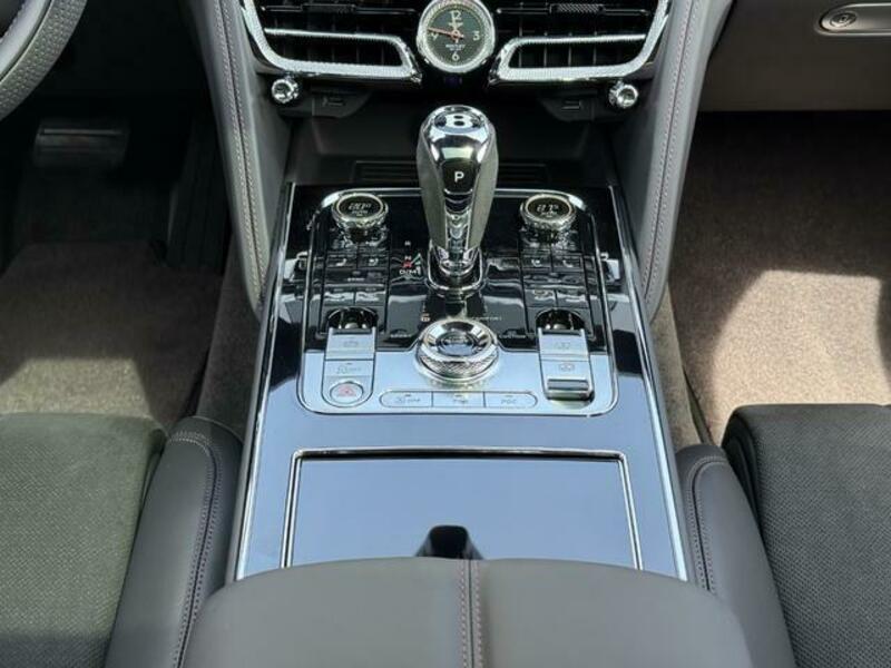 FLYING SPUR