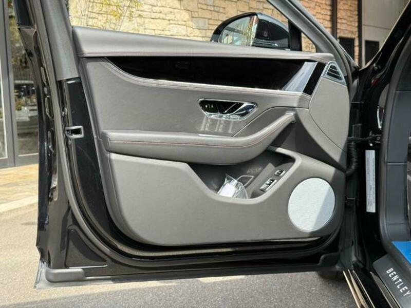 FLYING SPUR