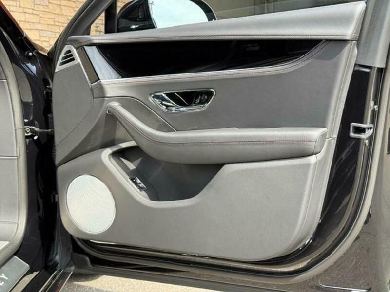 FLYING SPUR