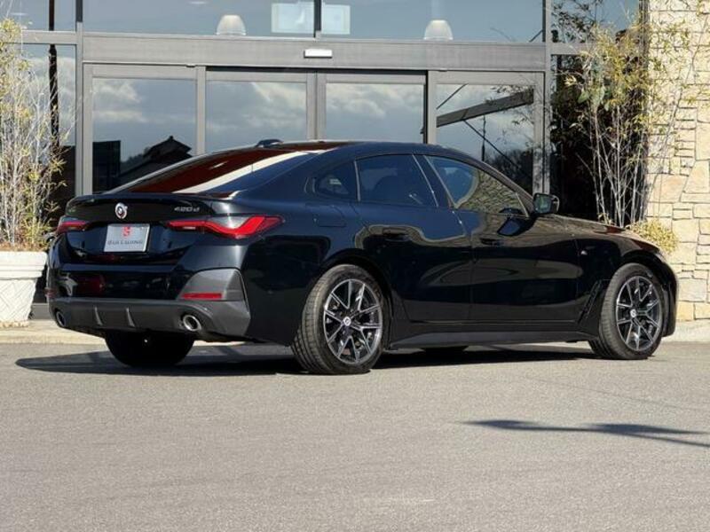 4 SERIES