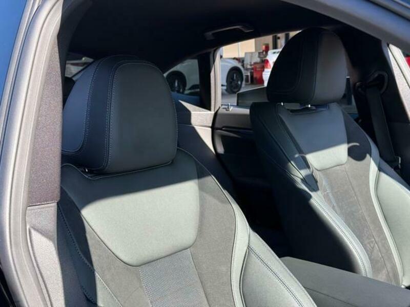 4 SERIES