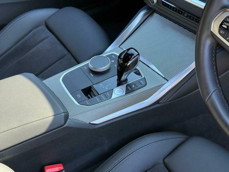 4 SERIES