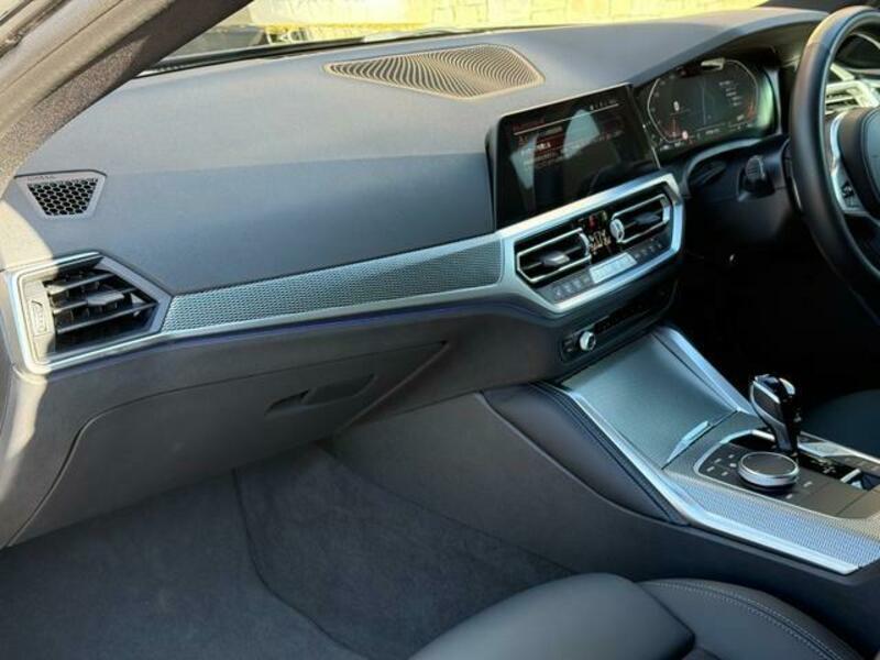 4 SERIES