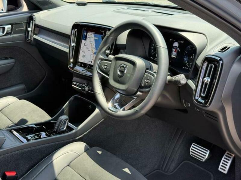 XC40