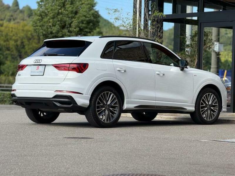 Q3