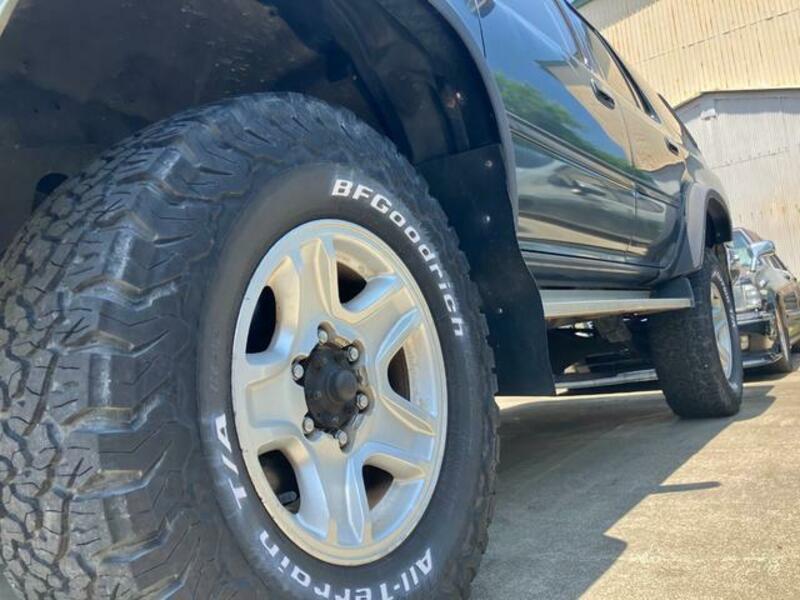 HILUX SURF