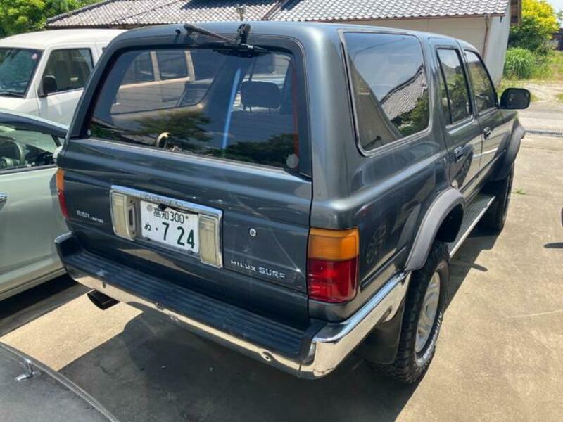 HILUX SURF