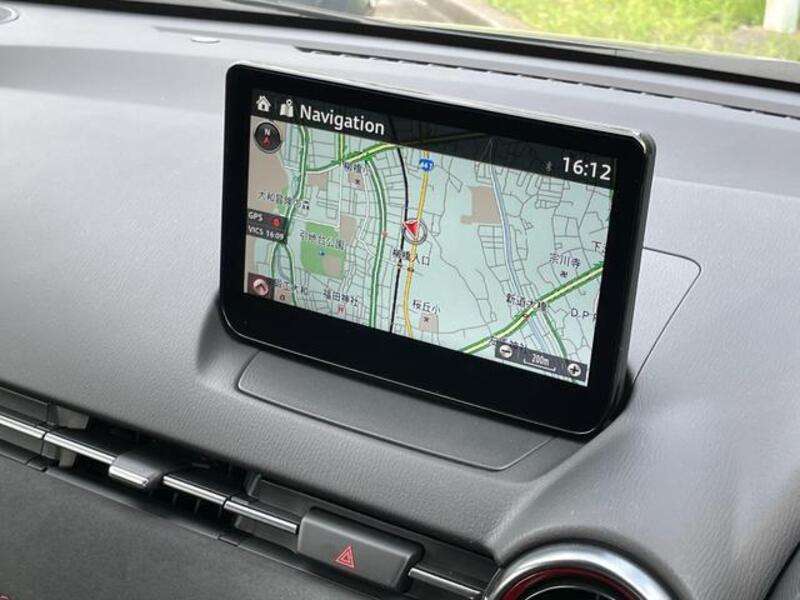 MAZDA2