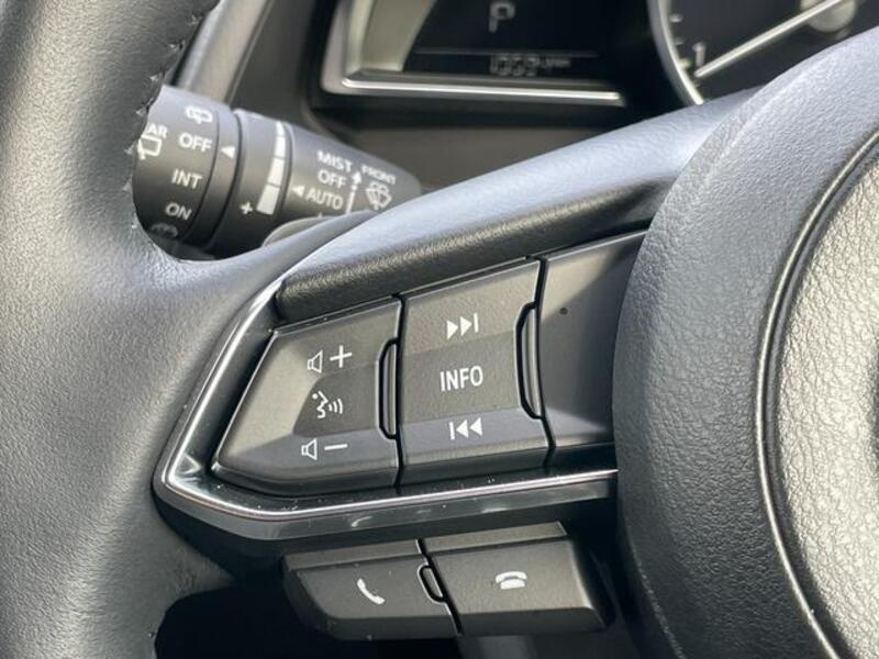 MAZDA2