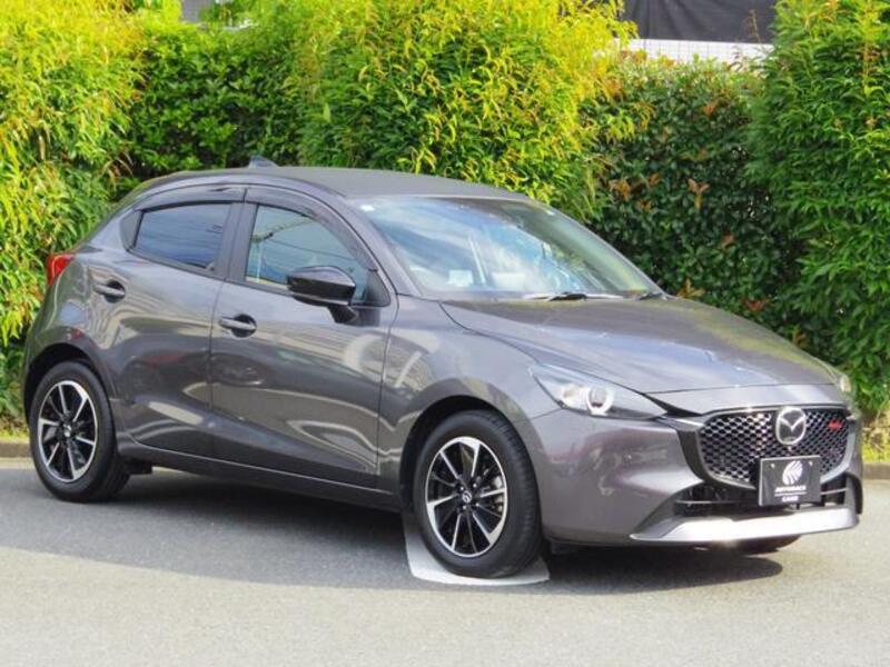 MAZDA2