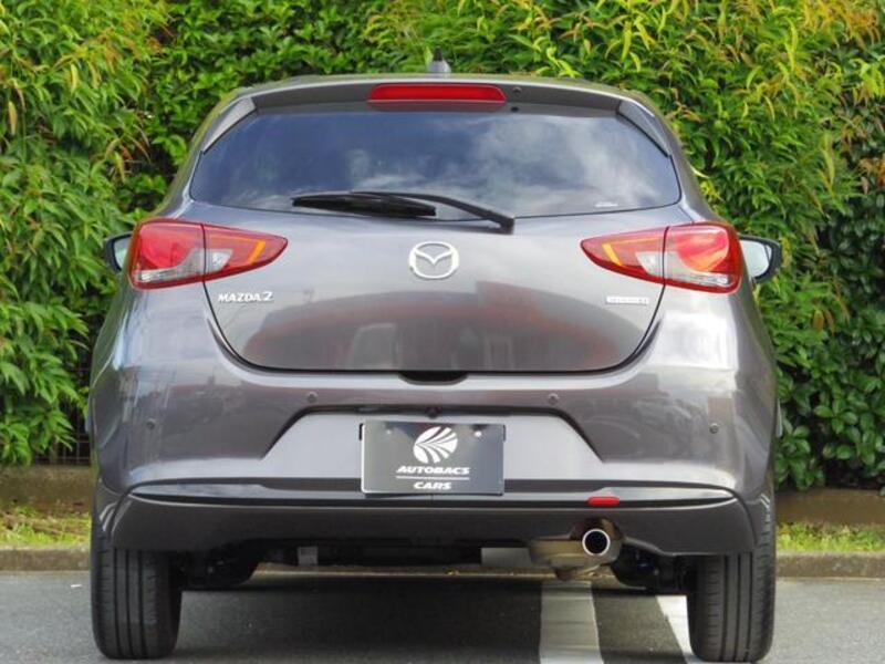 MAZDA2
