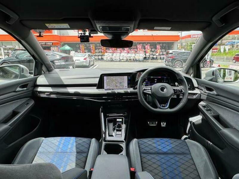 GOLF R