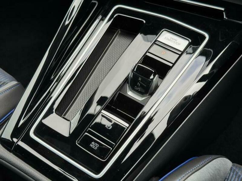 GOLF R