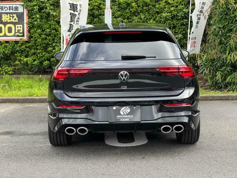 GOLF R