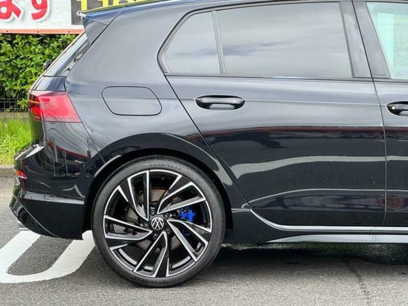 GOLF R