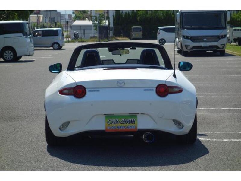 ROADSTER