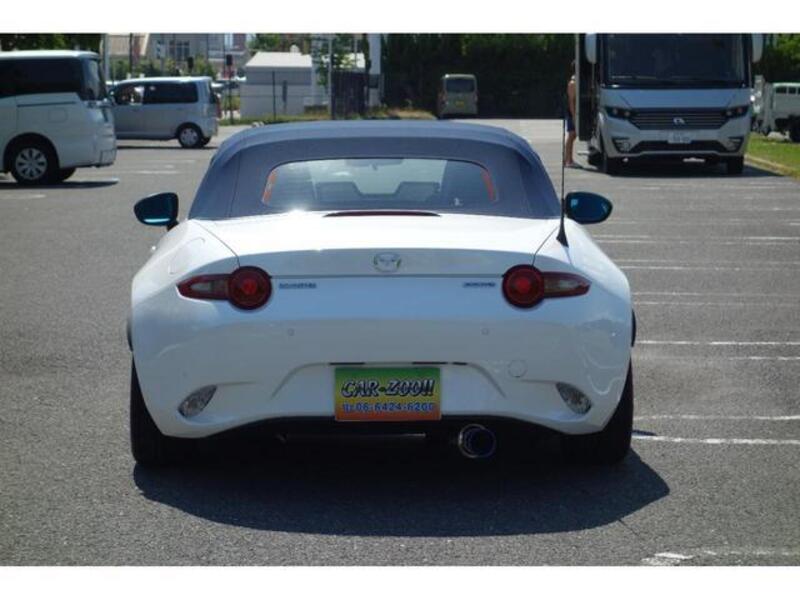 ROADSTER