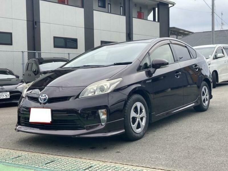 TOYOTA PRIUS