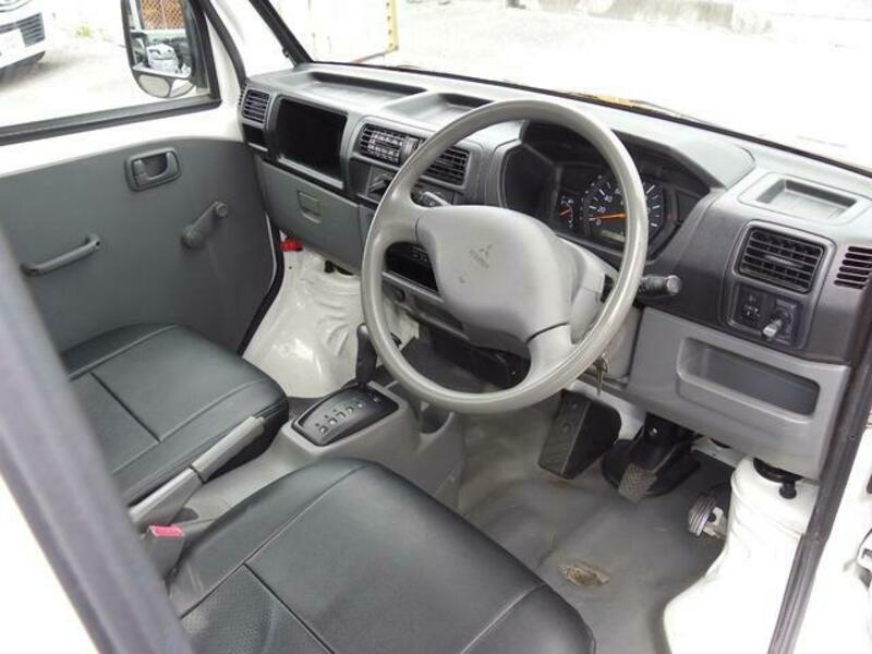 MINICAB TRUCK