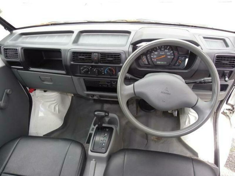 MINICAB TRUCK