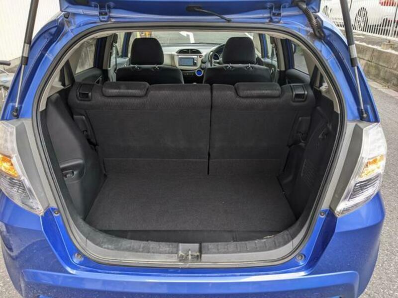 FIT HYBRID