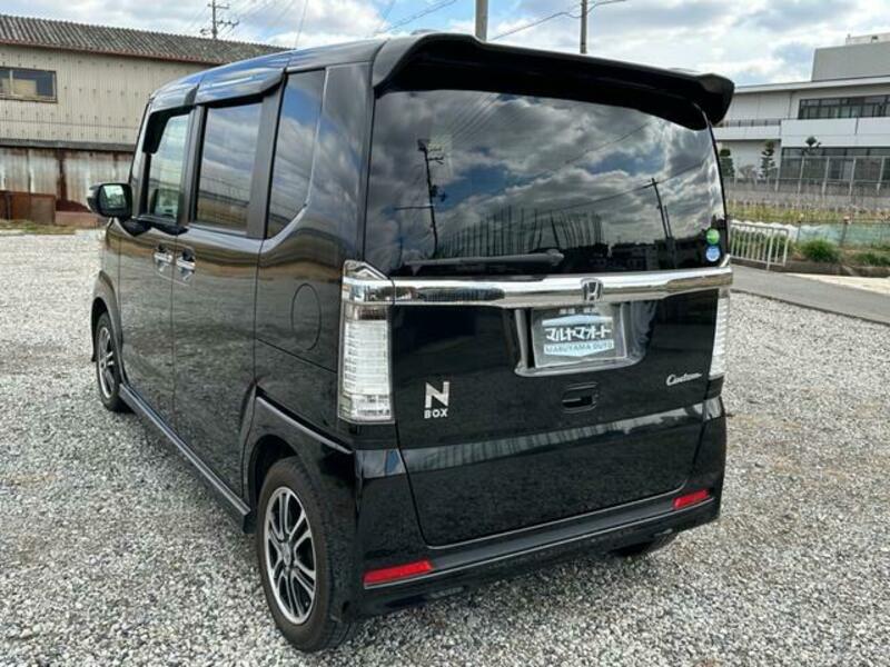 N BOX CUSTOM