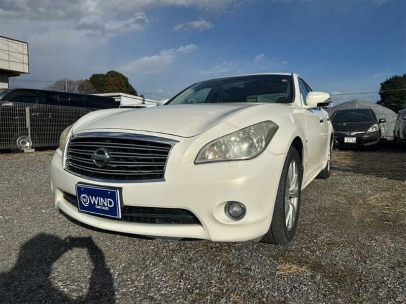 NISSAN FUGA