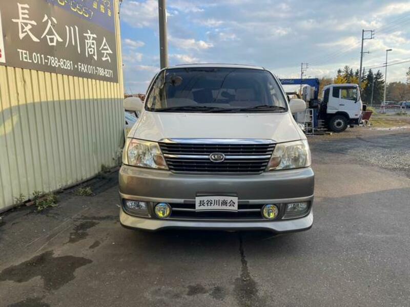 GRAND HIACE