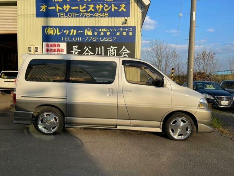 GRAND HIACE