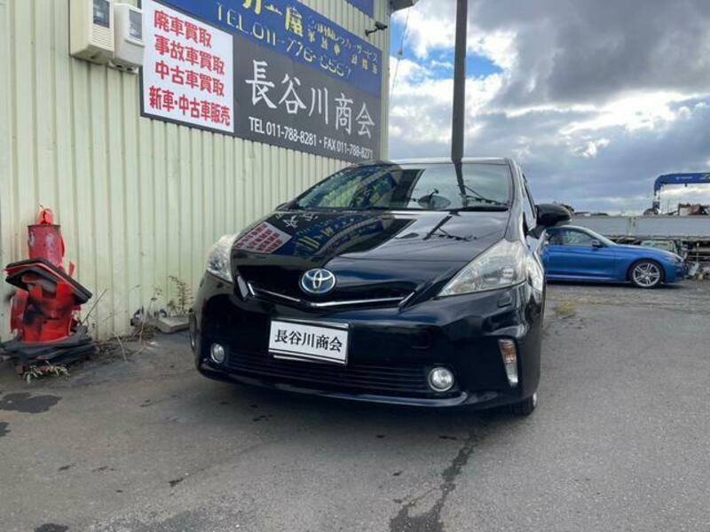 PRIUS ALPHA