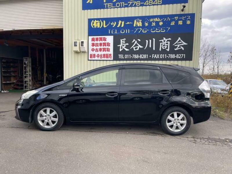 PRIUS ALPHA