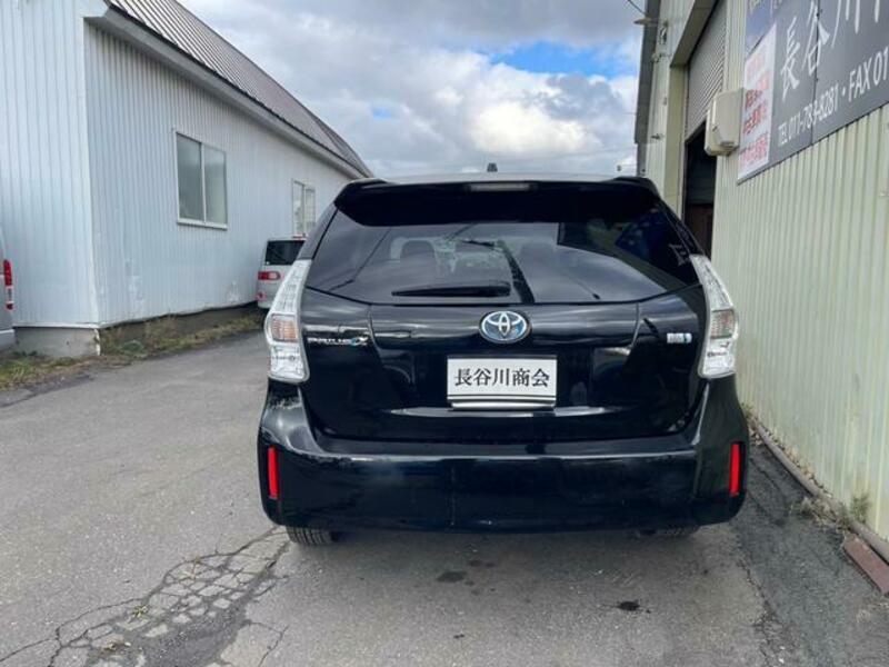 PRIUS ALPHA