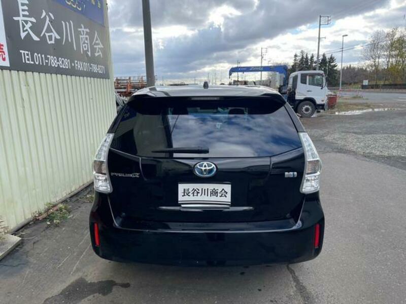 PRIUS ALPHA