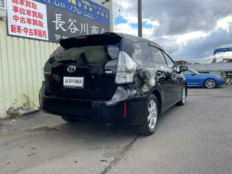 PRIUS ALPHA