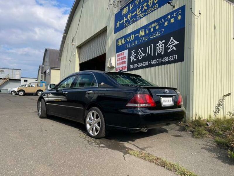 CROWN