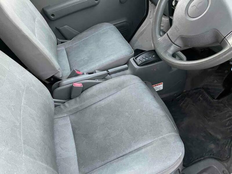 MINICAB VAN