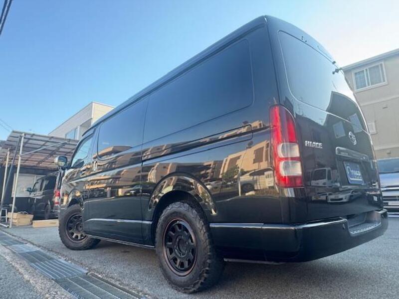 HIACE VAN