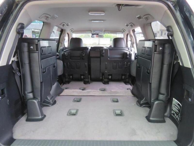 LAND CRUISER