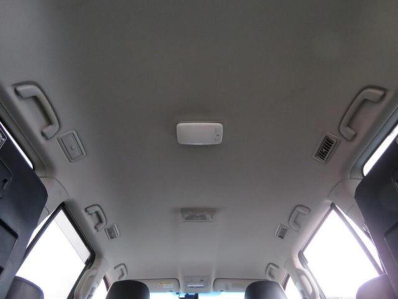 LAND CRUISER