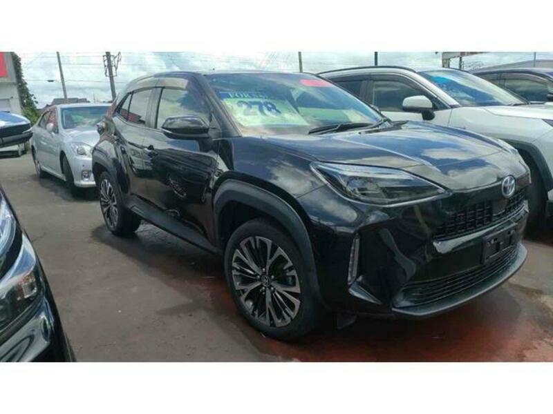 YARIS CROSS