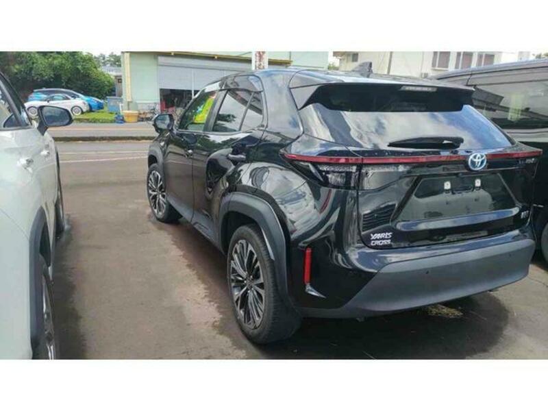 YARIS CROSS