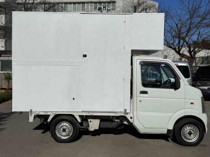 CARRY TRUCK