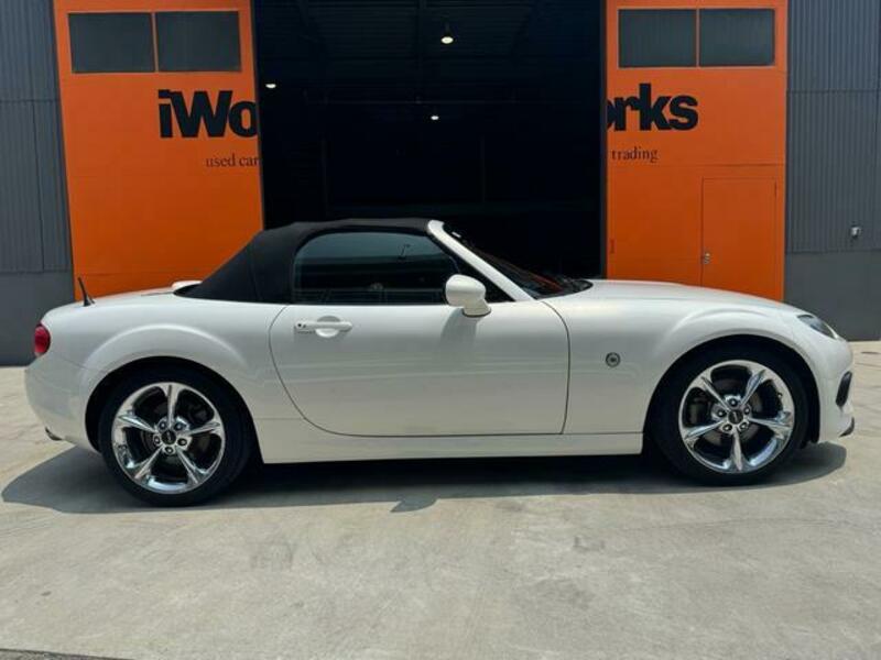 ROADSTER