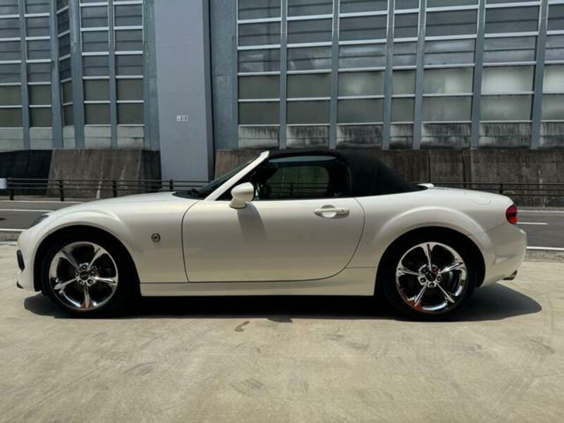 ROADSTER