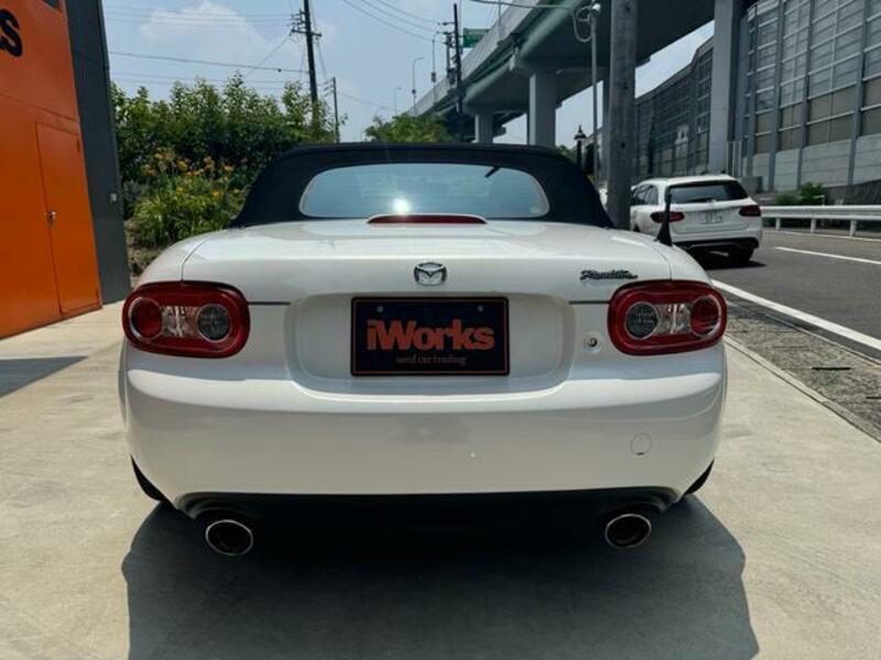 ROADSTER