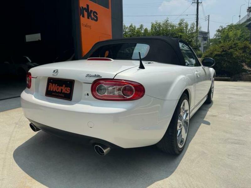 ROADSTER