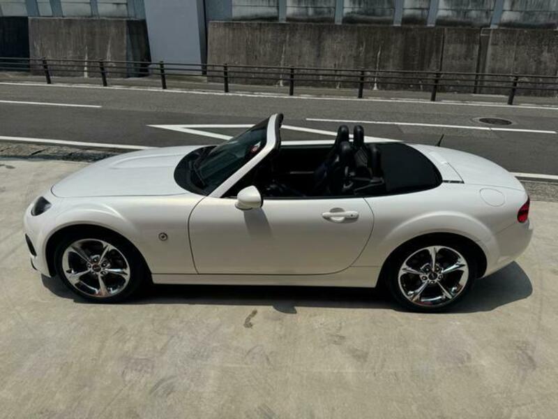 ROADSTER